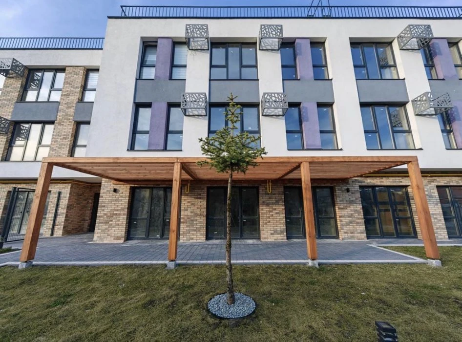 2-room apartment for sale in a rented club-type building