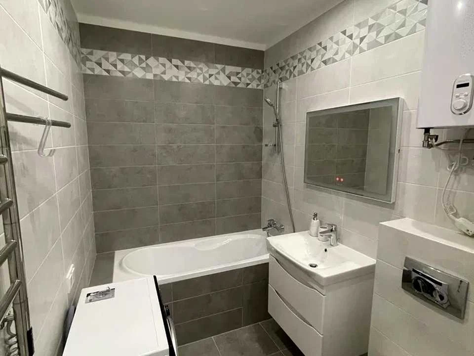 Квартира. Київ, Зарічна вул., 4к