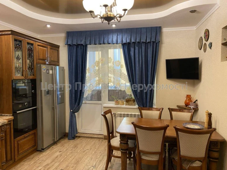 Продаж 3-кімн. квартири, 20/23 пов, 108. 3 м², Київ. Відмінн
