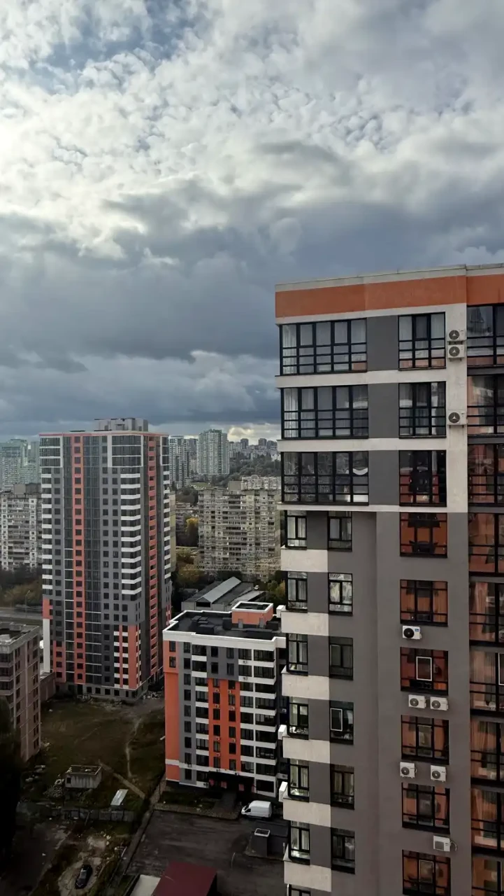 Продаж квартири 1-кімн. 48 м² 23/25 пов.
