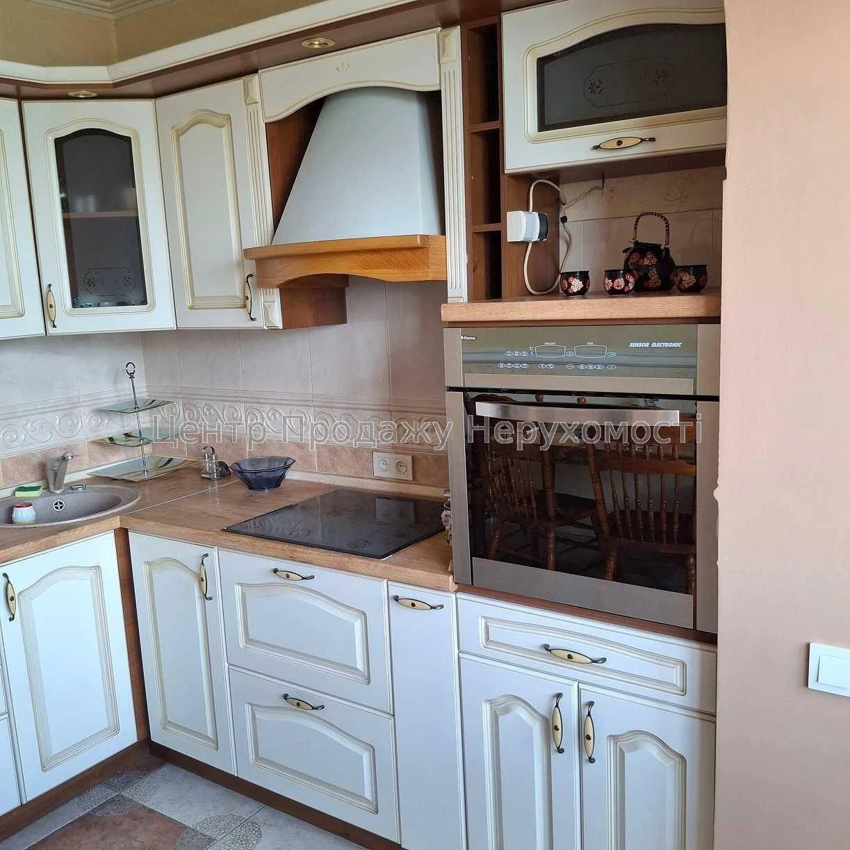 Продаж 2-кімн. кв, 13/16 пов, 51. 4 м², Київ. Відмінне житло