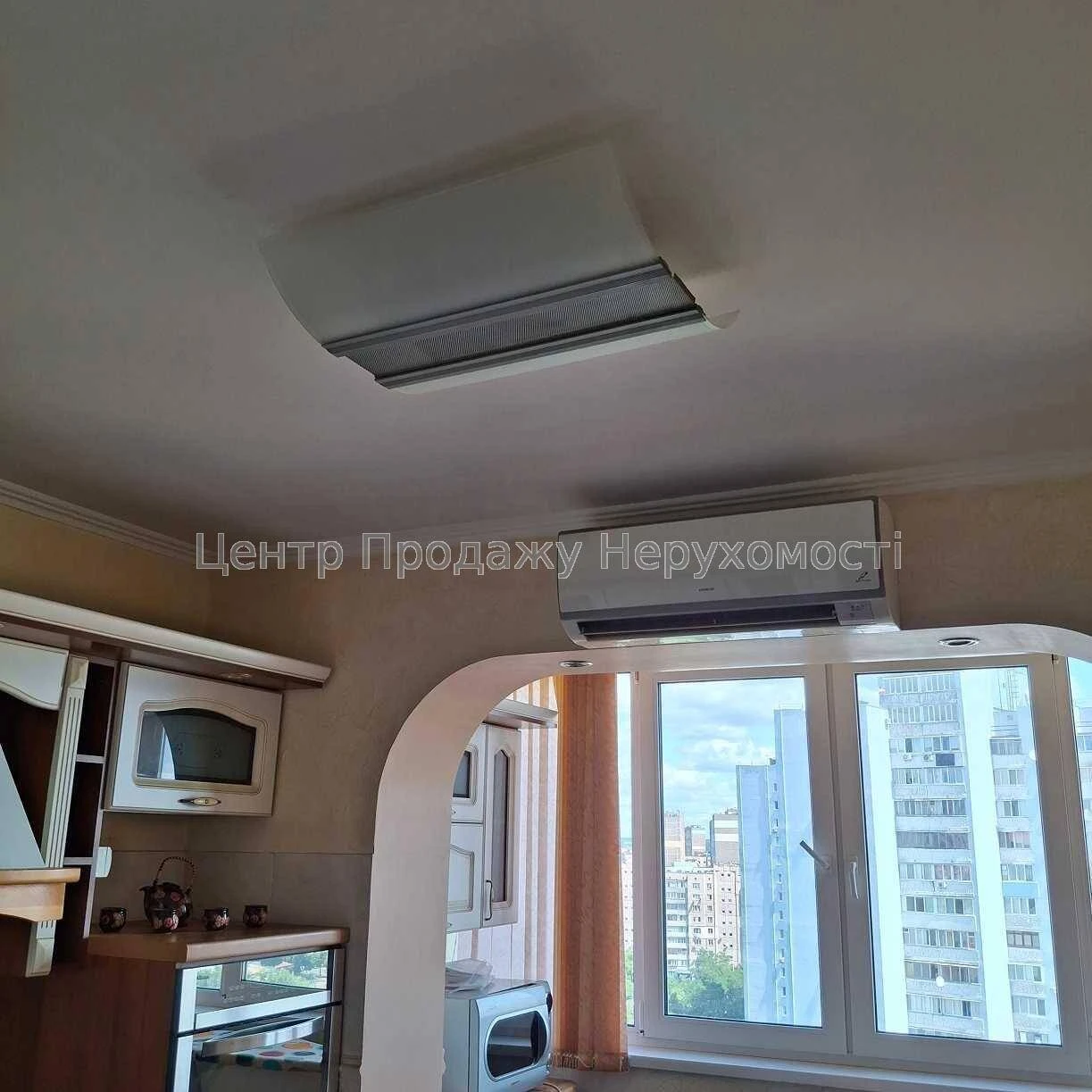 Продаж 2-кімн. кв, 13/16 пов, 51. 4 м², Київ. Відмінне житло