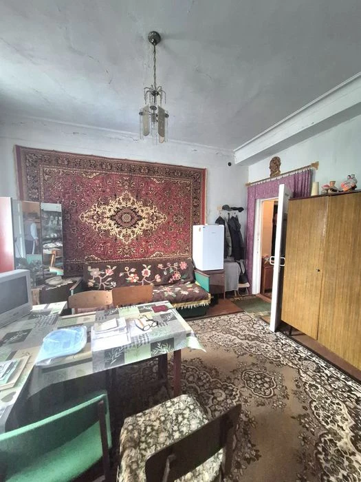Продаж гарної  2к кв. із автономним опаленням