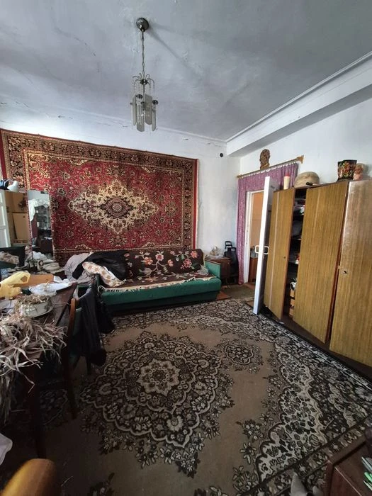 Продаж гарної  2к кв. із автономним опаленням