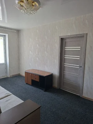 Продам 2к кв.пр.Науки 63,р-н.Юрид.акад.3/4,ремонт,47000$