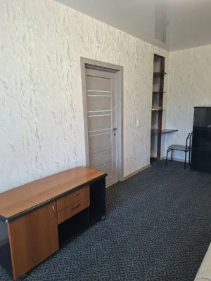 Продам 2к кв.пр.Науки 63,р-н.Юрид.акад.3/4,ремонт,47000$
