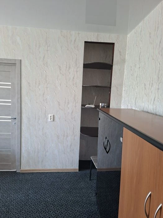Продам 2к кв.пр.Науки 63,р-н.Юрид.акад.3/4,ремонт,47000$
