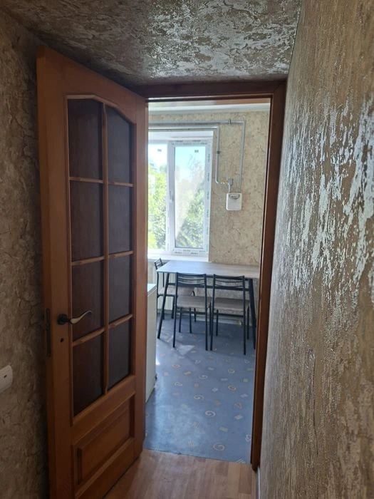 Продам 2к кв.пр.Науки 63,р-н.Юрид.акад.3/4,ремонт,47000$