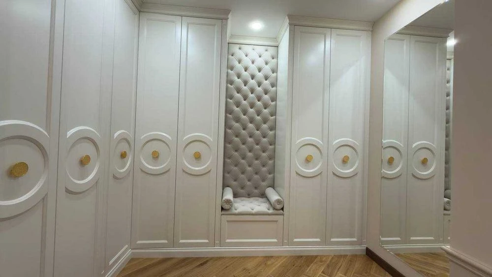 New premium house in Sauvignon, Odessa. 330 m². Swimming pool