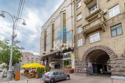 Продаж 2-кімнатної квартири центр