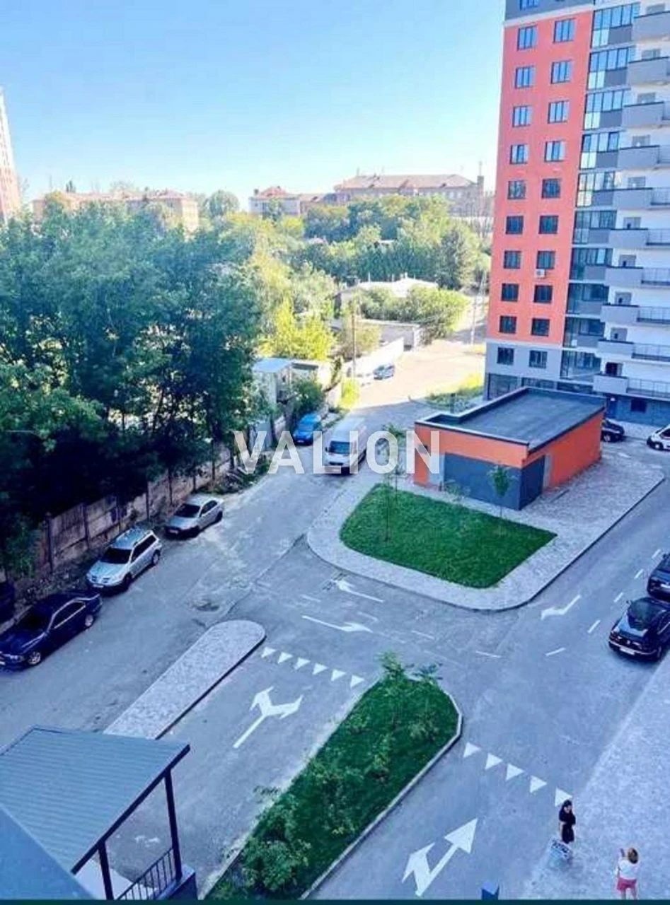 Продаж 2-х.к. квартири Загорівська (Багговутівська) 25