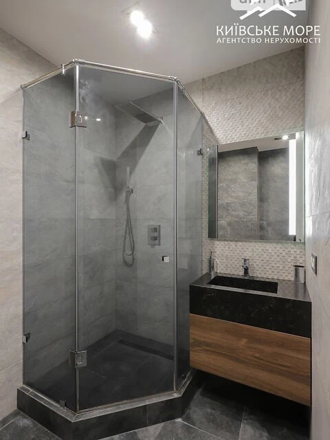 Продаж 4к квартири 168 кв. м на вул. Воскресенська 18 • ID 3