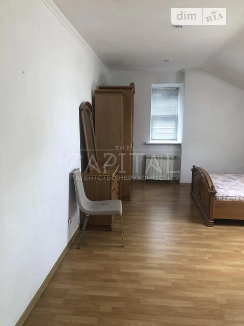 Продаж 5к квартири 300 кв. м на вул. Платона Майбороди 23 •