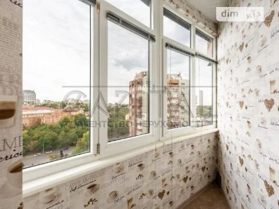 Продаж 3к квартири 127 кв. м на вул. Старонаводницька 6 • ID