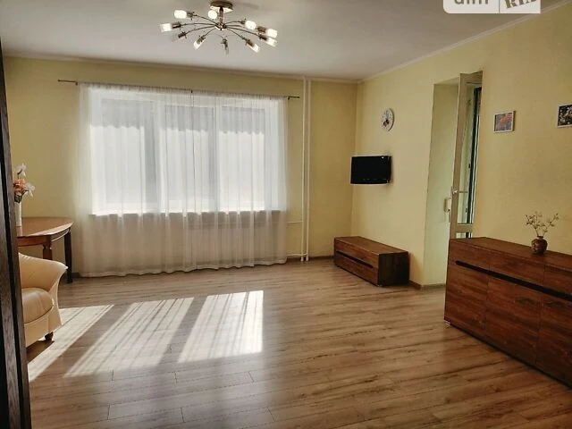 Продаж 3к квартири 113 кв. м на вул. Олександра Лазаревськог