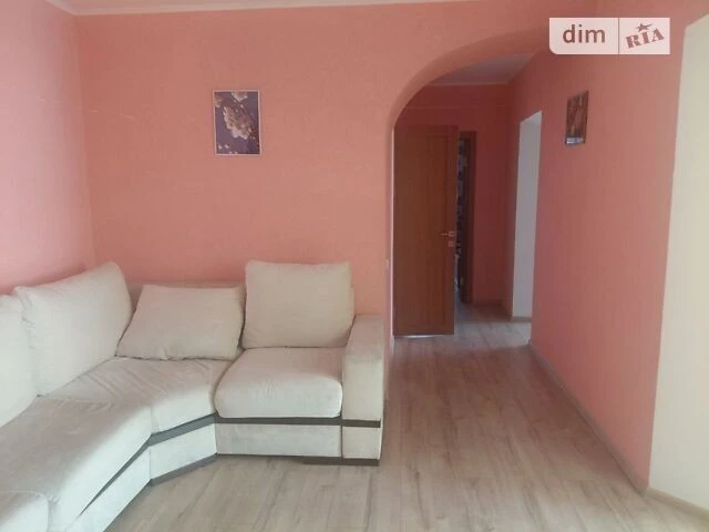 Продаж 3к квартири 113 кв. м на вул. Олександра Лазаревськог