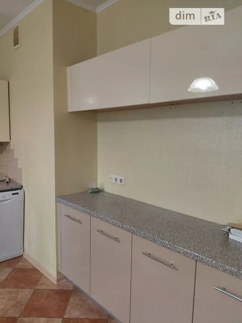 Продаж 3к квартири 113 кв. м на вул. Олександра Лазаревськог