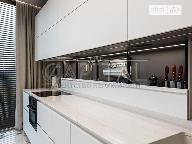 Продаж 3к квартири 122 кв. м на вул. Іоанна Павла II 12 • ID