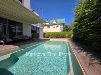 LUXURY VILLA с бассейном Рядом море Совиньон 1 Видео! Большо