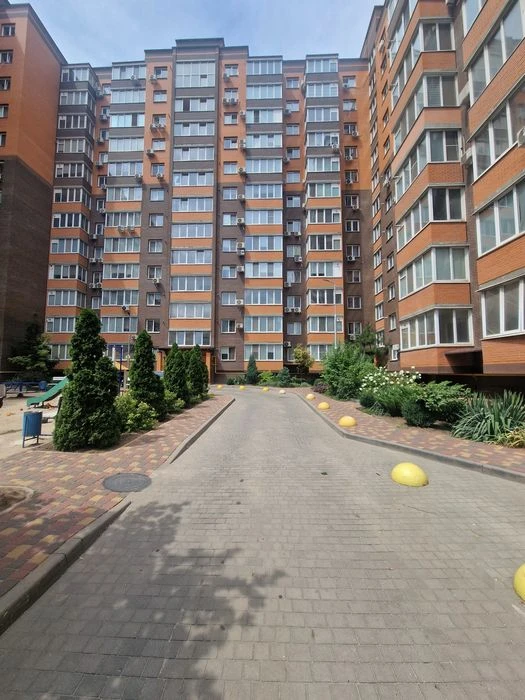 Продажа 2ой квартиры в новострое Набережный квартал