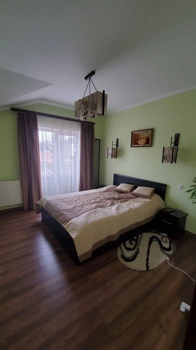 Продаж будинку, дуплекс, будинок