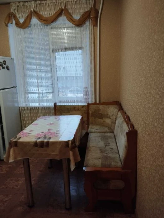Продаж 1-кімнатної квартири на М.Лушпи
