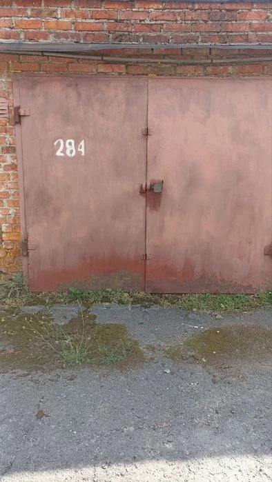 Гараж АК25, Тичини, ЗАЗ