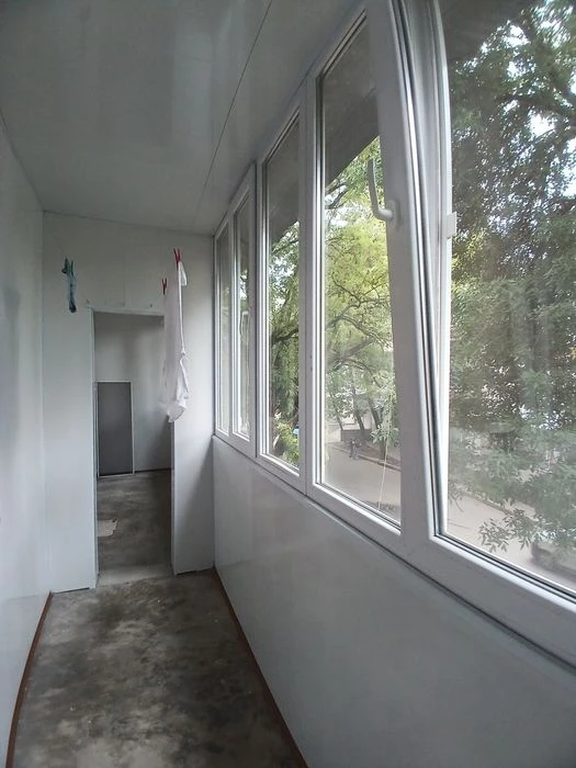 Продаю 2 к/к  Китобоев 12 ( Автономка)