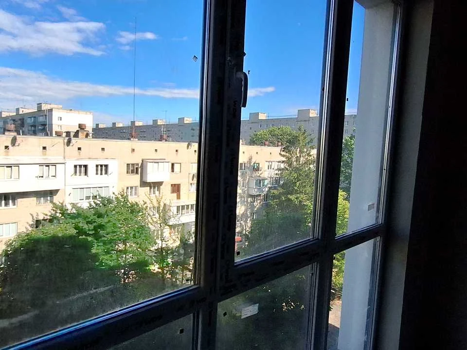 Квартира. Львів, Леоніда Перфецького вул., (Будинок)
