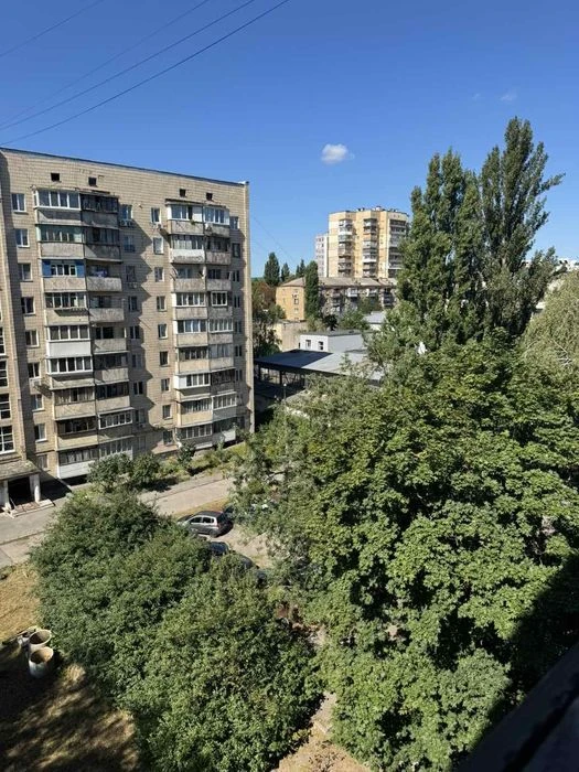 Продам 1 кімнатну квартиру вул. Гавела  21 Б