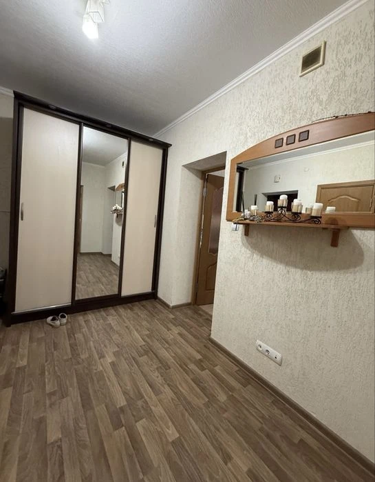 Продаж , 2кім, газ, район ТЦ « Дастор»