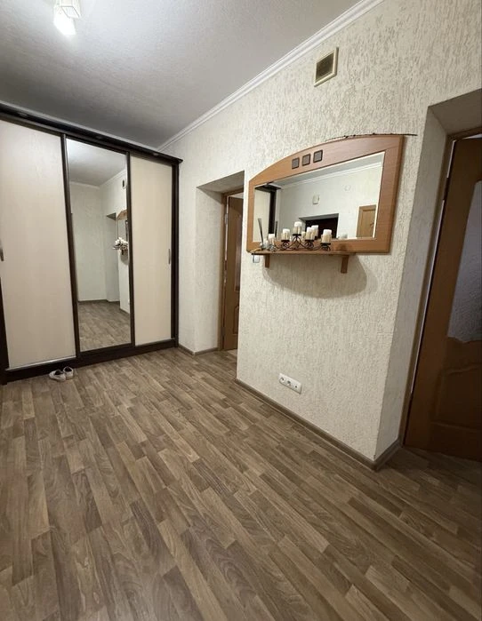 Продаж , 2кім, газ, район ТЦ « Дастор»
