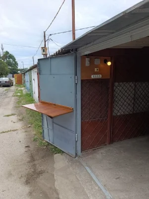 Гараж  ( бокс) Таирова