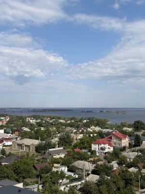 Класна ВИДОВА квартира з новим ремонтом! Центр-Казбет