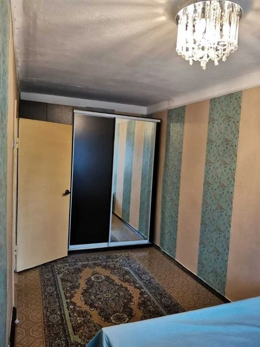 Продам 2-х кімнатну  квартиру у центрі  міста