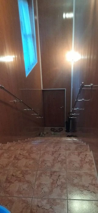 Продам  великогабаритну 3 комнату квартиру.рт