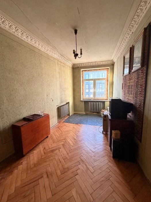 Продаж від власника 2 кім квартири вул. Марка Вовчка