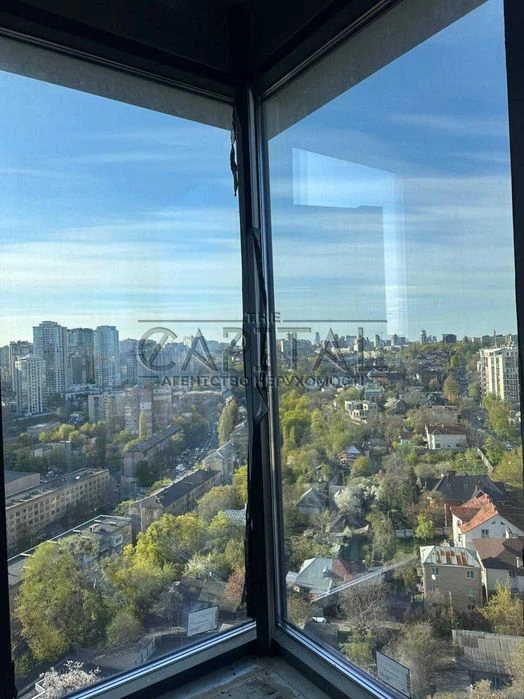 Видова 4-кімнатна квартира в Edelweiss House преміальний ком