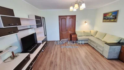 БЕЗ КОМІСІЇ!  3-кім 67м.кв. Феодосійська, 4 метро Деміївська