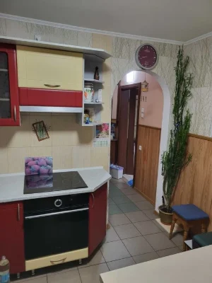 Продам свою 3-кімнатну квартиру на ж\м Перемога-5