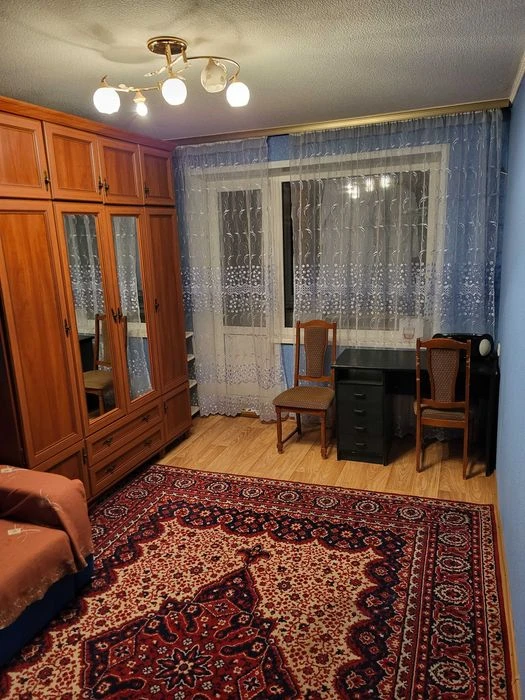 Продам свою 3-кімнатну квартиру на ж\м Перемога-5