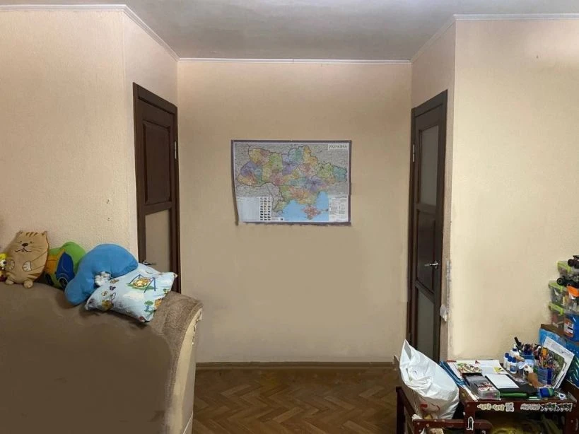 Без комісії! Продаж 3 кімнатна з меблями по вул. Незалежної