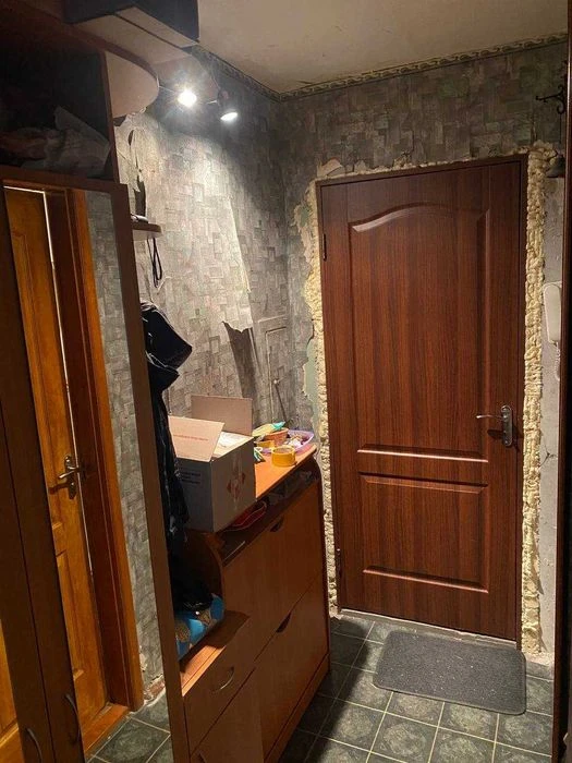 Без комісії! Продаж 3 кімнатна з меблями по вул. Незалежної