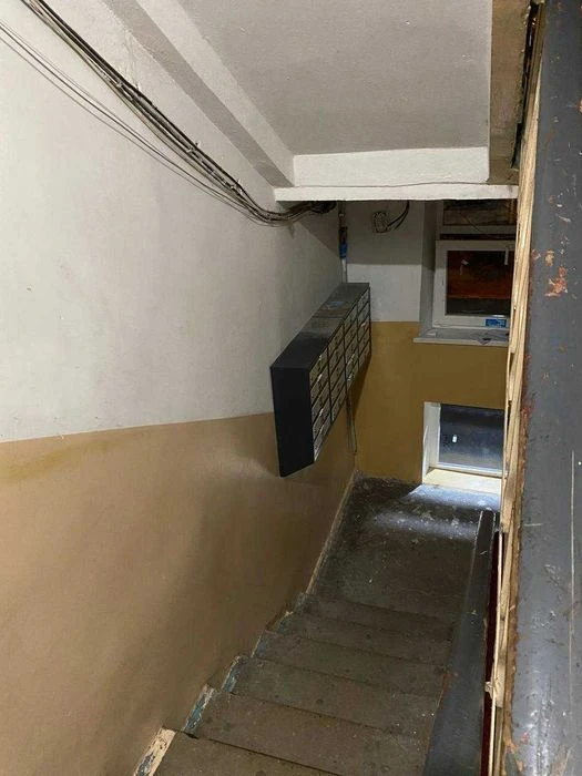 Без комісії! Продаж 3 кімнатна з меблями по вул. Незалежної