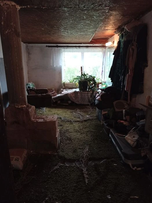 продається двоповерховий будинок