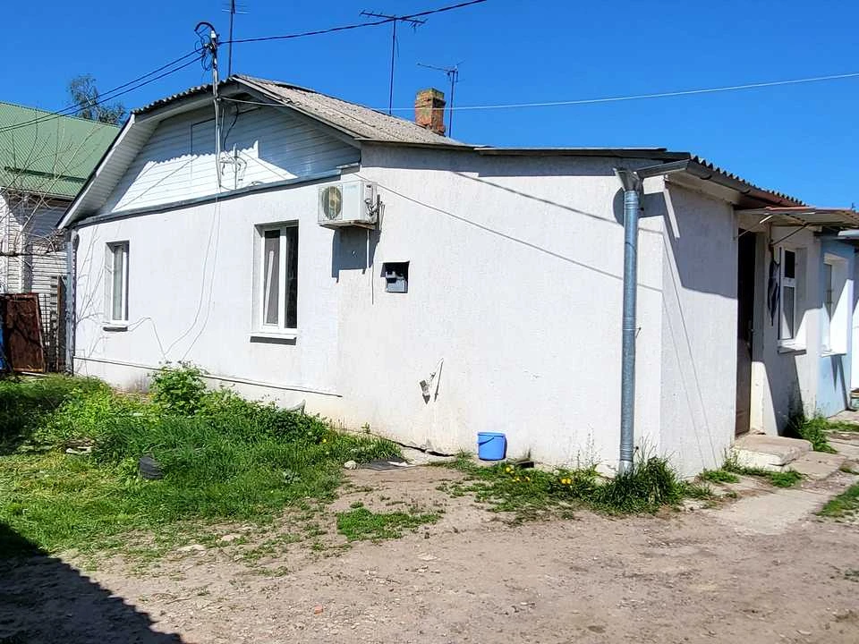 Будинок. Полтава, Братів Тютюнників вул. (Горького)