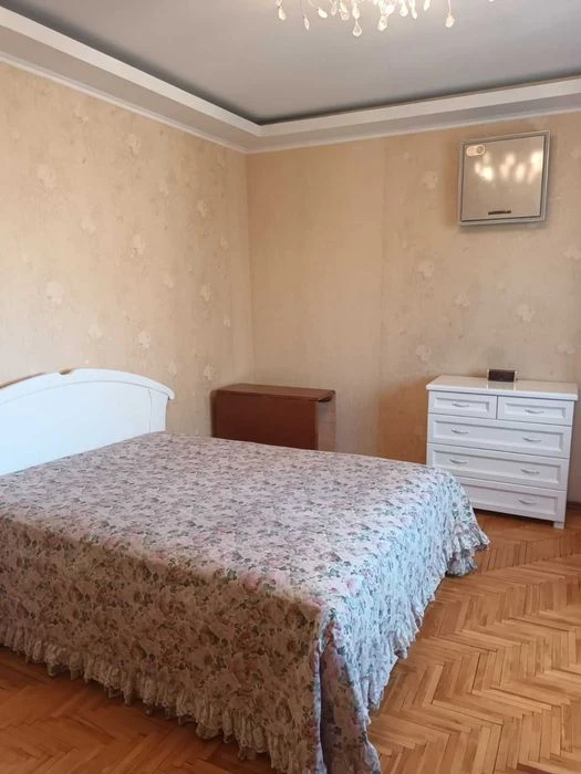 + Центр!Продам 2 ком.полн.квартиру р-н пр. Металлургов, 2100