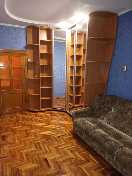 + Центр!Продам 2 ком.полн.квартиру р-н пр. Металлургов, 2100