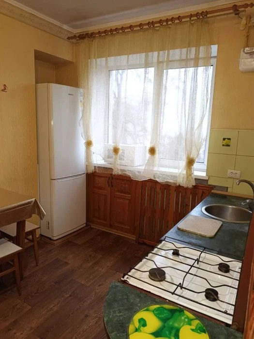 + Центр!Продам 2 ком.полн.квартиру р-н пр. Металлургов, 2100