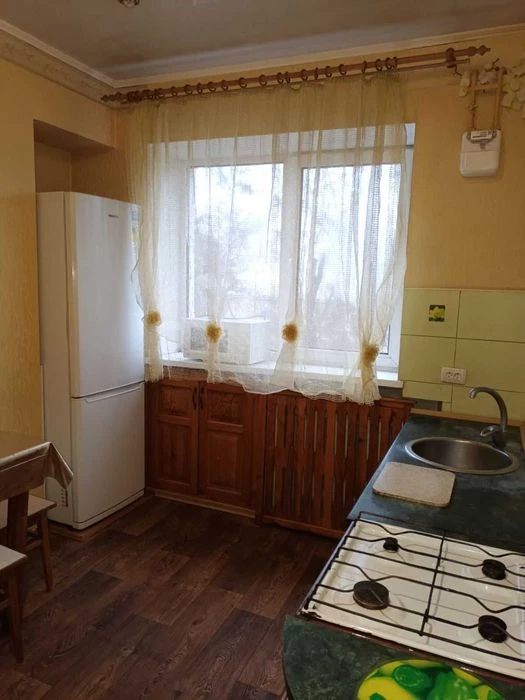 + Центр!Продам 2 ком.полн.квартиру р-н пр. Металлургов, 2100